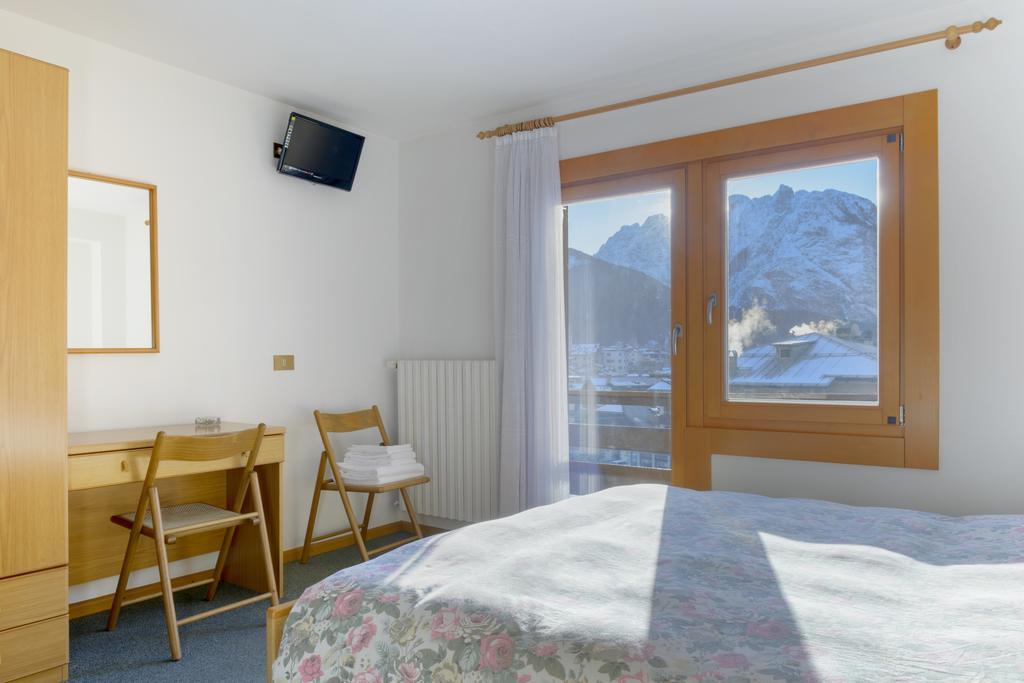 Hotel La Nuova Montanina Auronzo di Cadore Exteriör bild